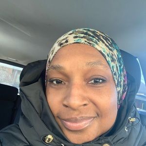 Meet your Posher, Naimah